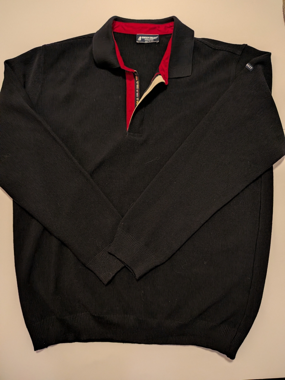 Green Coast Yachting Outfits Men’s Black Long-Sleeve Polo Sweater with Red Trim